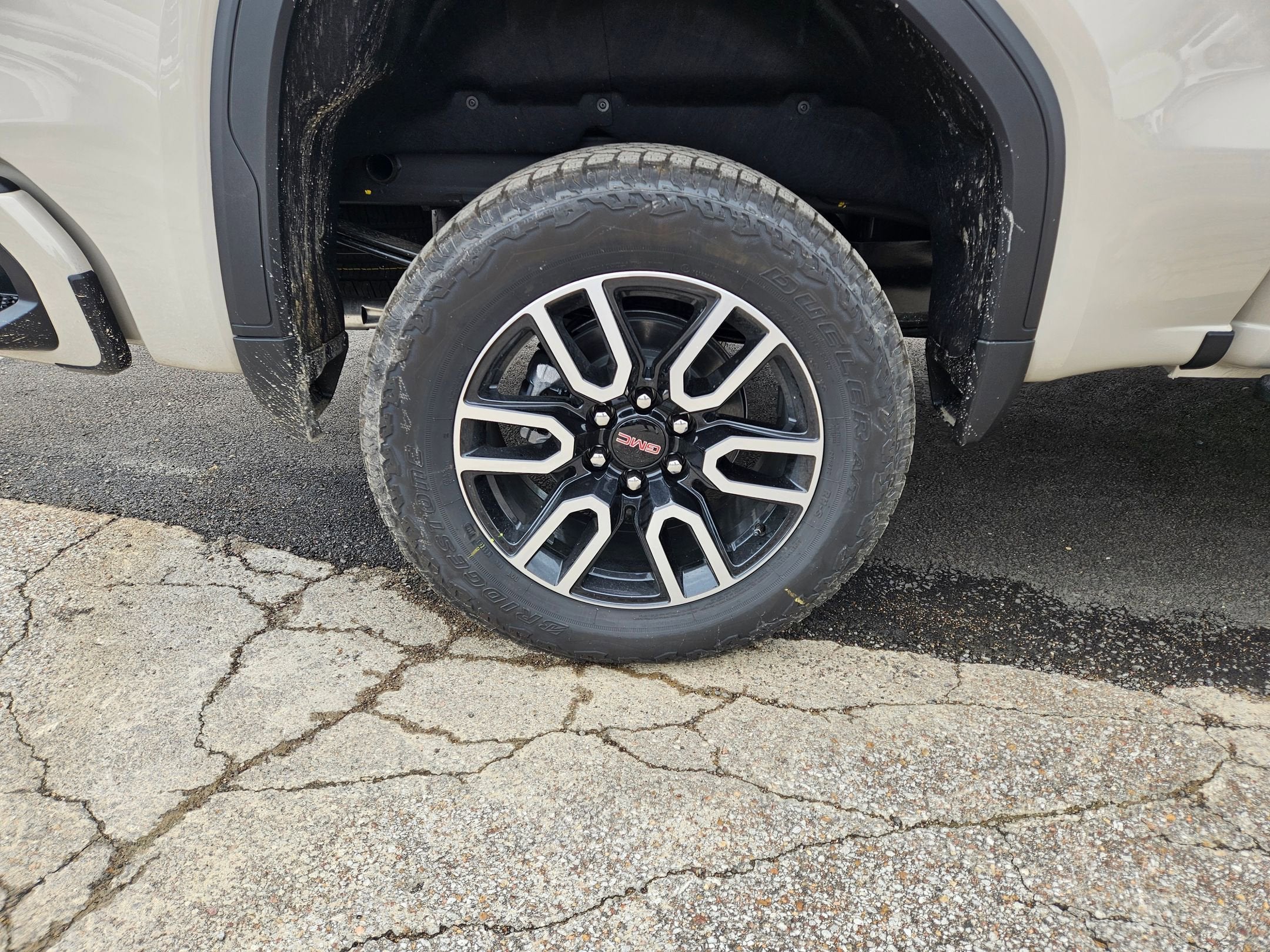 2026 GMC Sierra 1500 AT4 - Photo 31