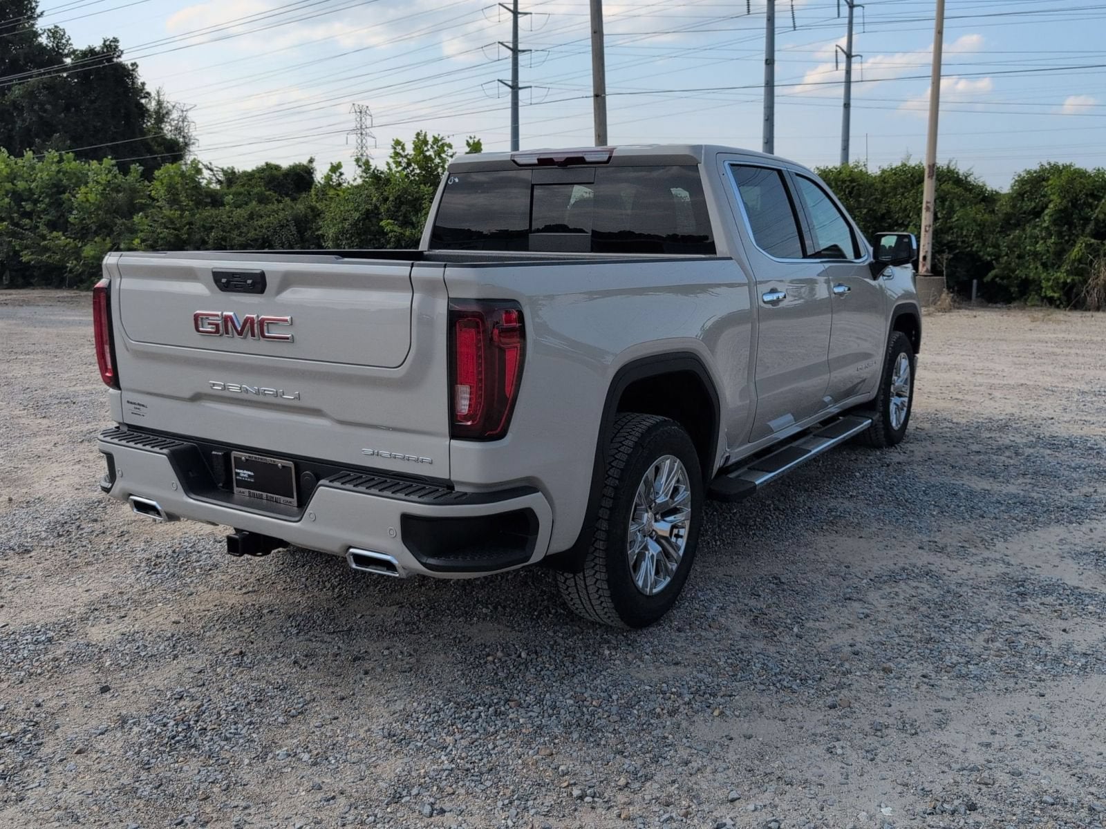 2026 GMC Sierra 1500 Denali - Photo 6