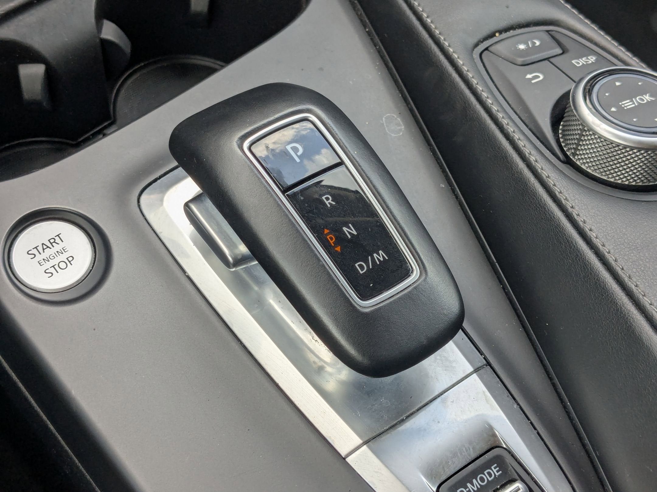 2024 INFINITI QX50 LUXE