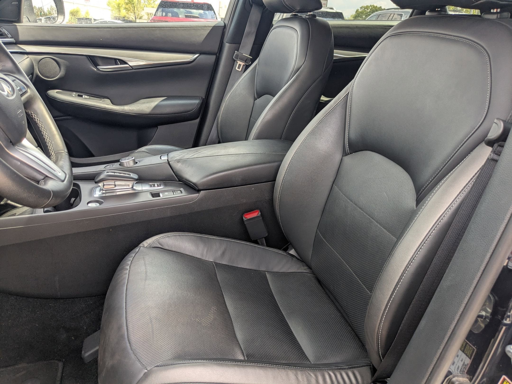 2024 INFINITI QX50 LUXE