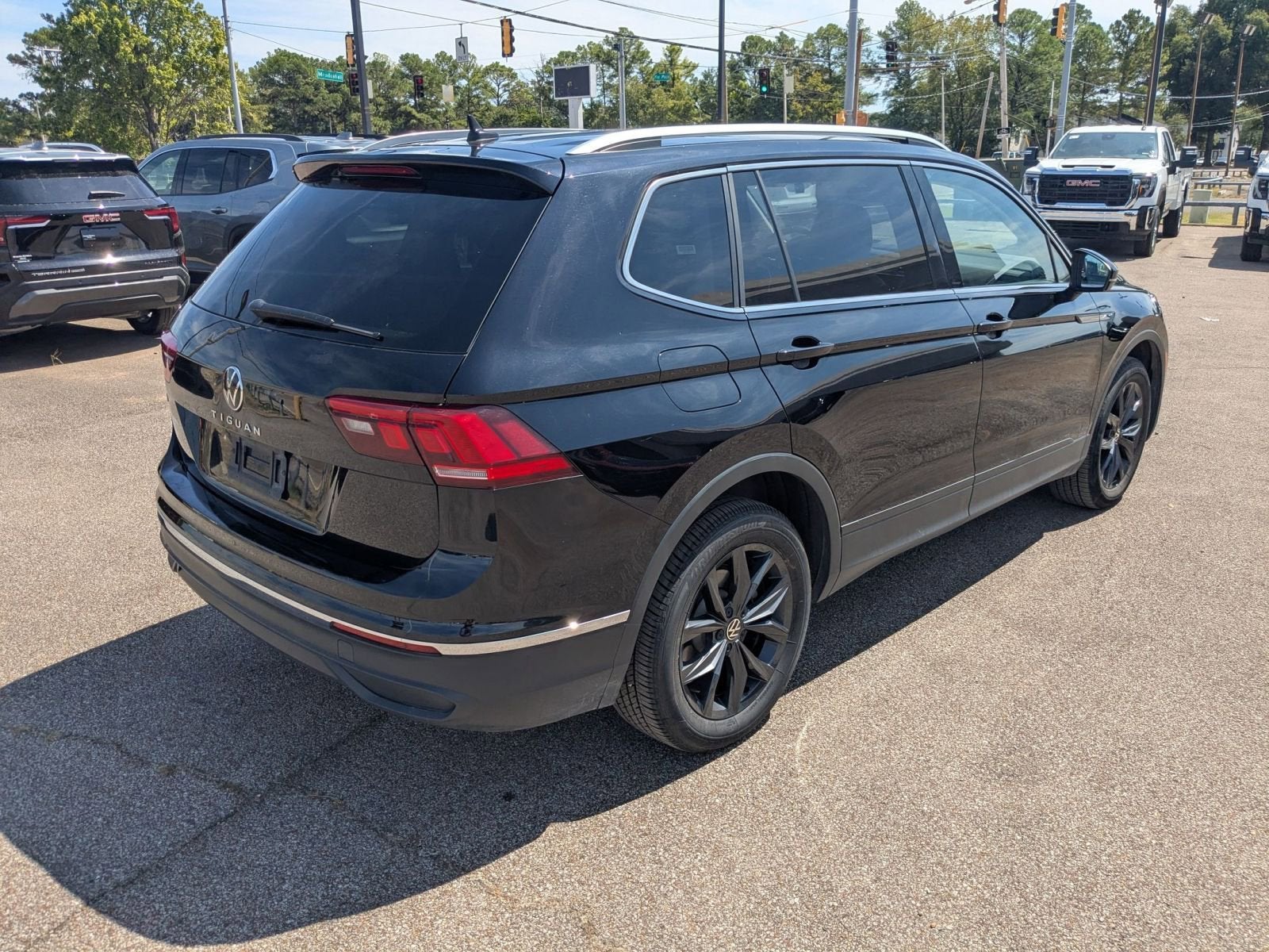 2024 Volkswagen Tiguan SE