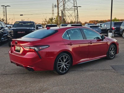 2024 Toyota Camry SE