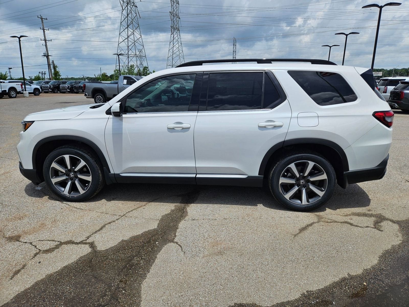 2023 Honda Pilot 2WD Touring