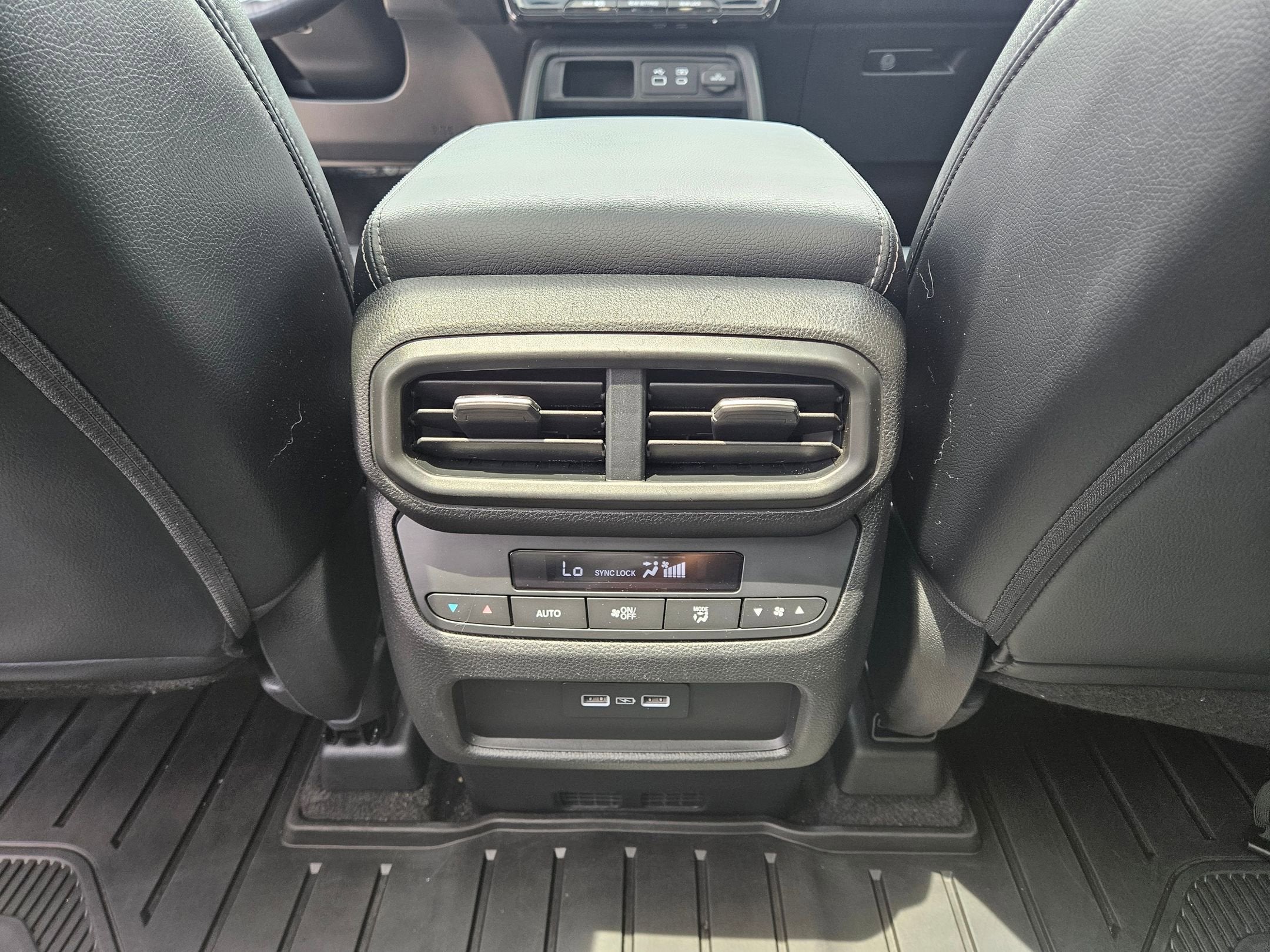 2023 Honda Pilot 2WD Touring