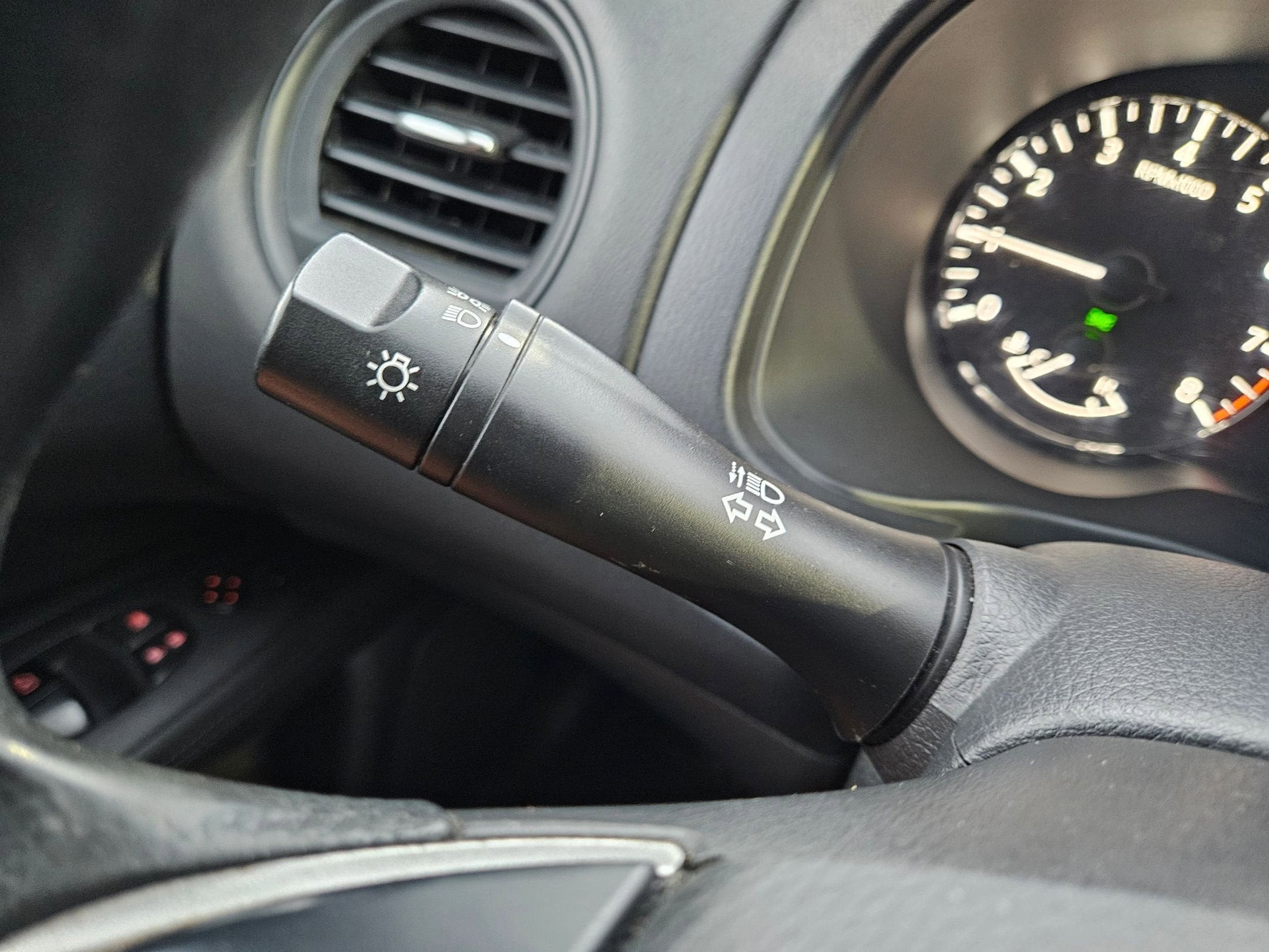 2020 Nissan Pathfinder S 2WD