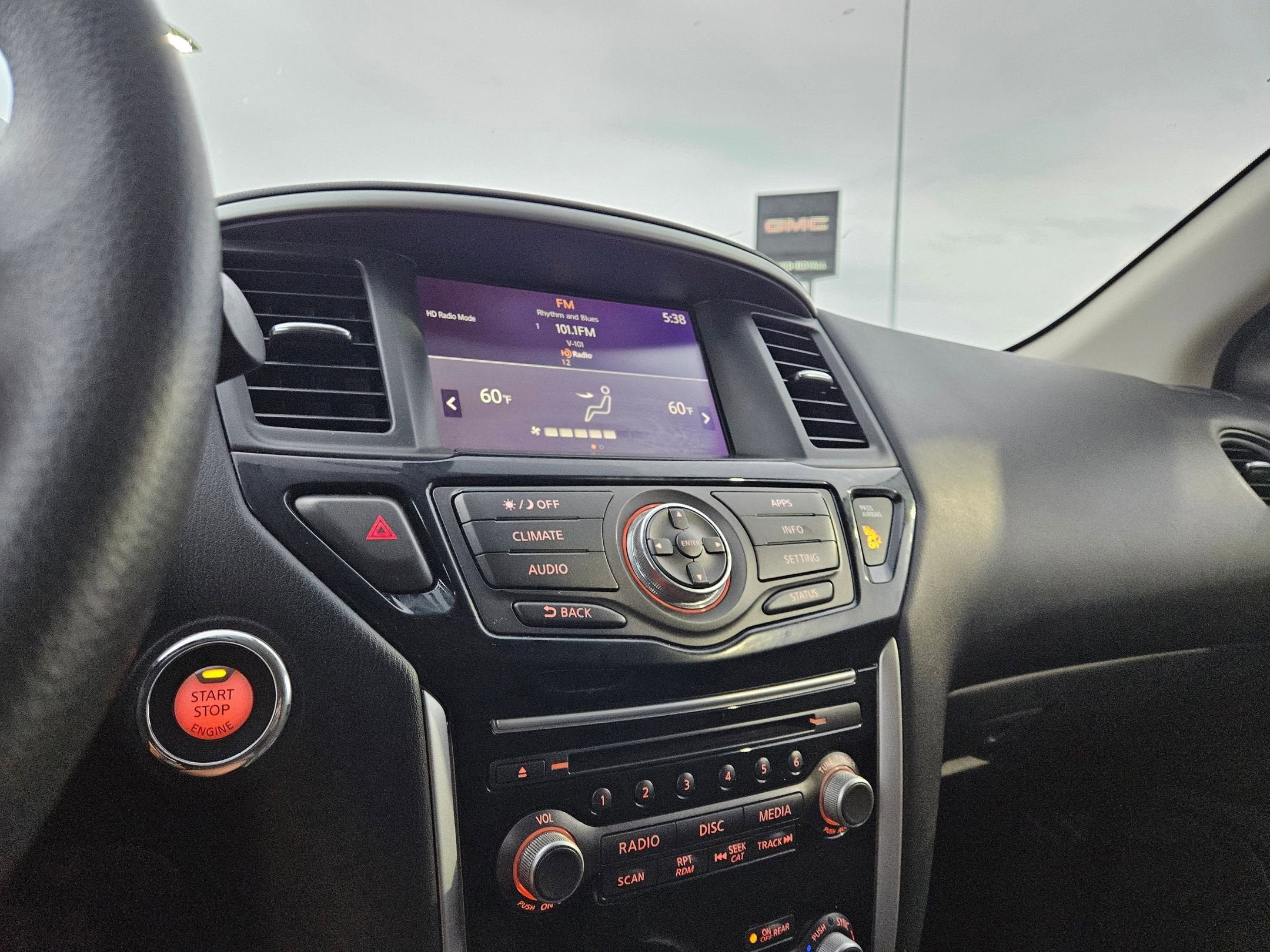 2020 Nissan Pathfinder S 2WD