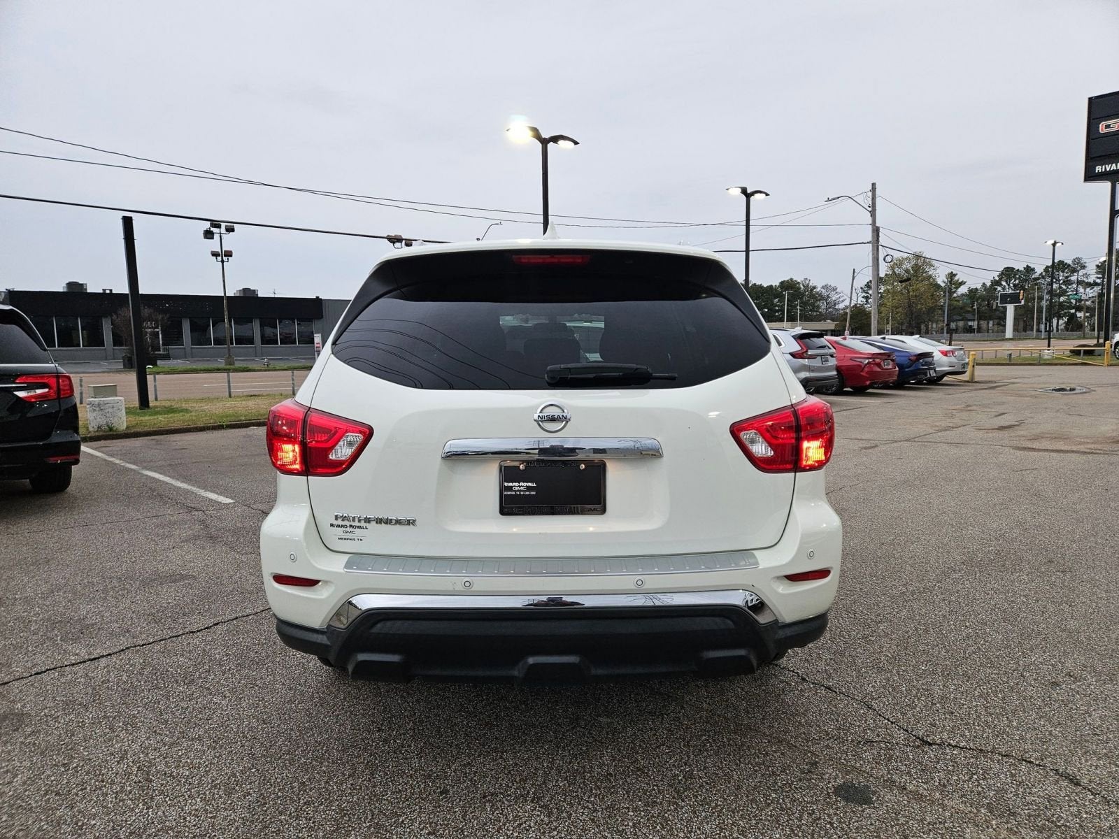 2020 Nissan Pathfinder S 2WD