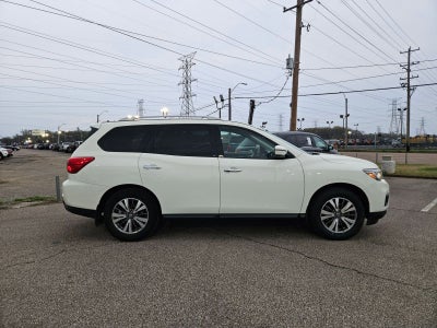 2020 Nissan Pathfinder S 2WD