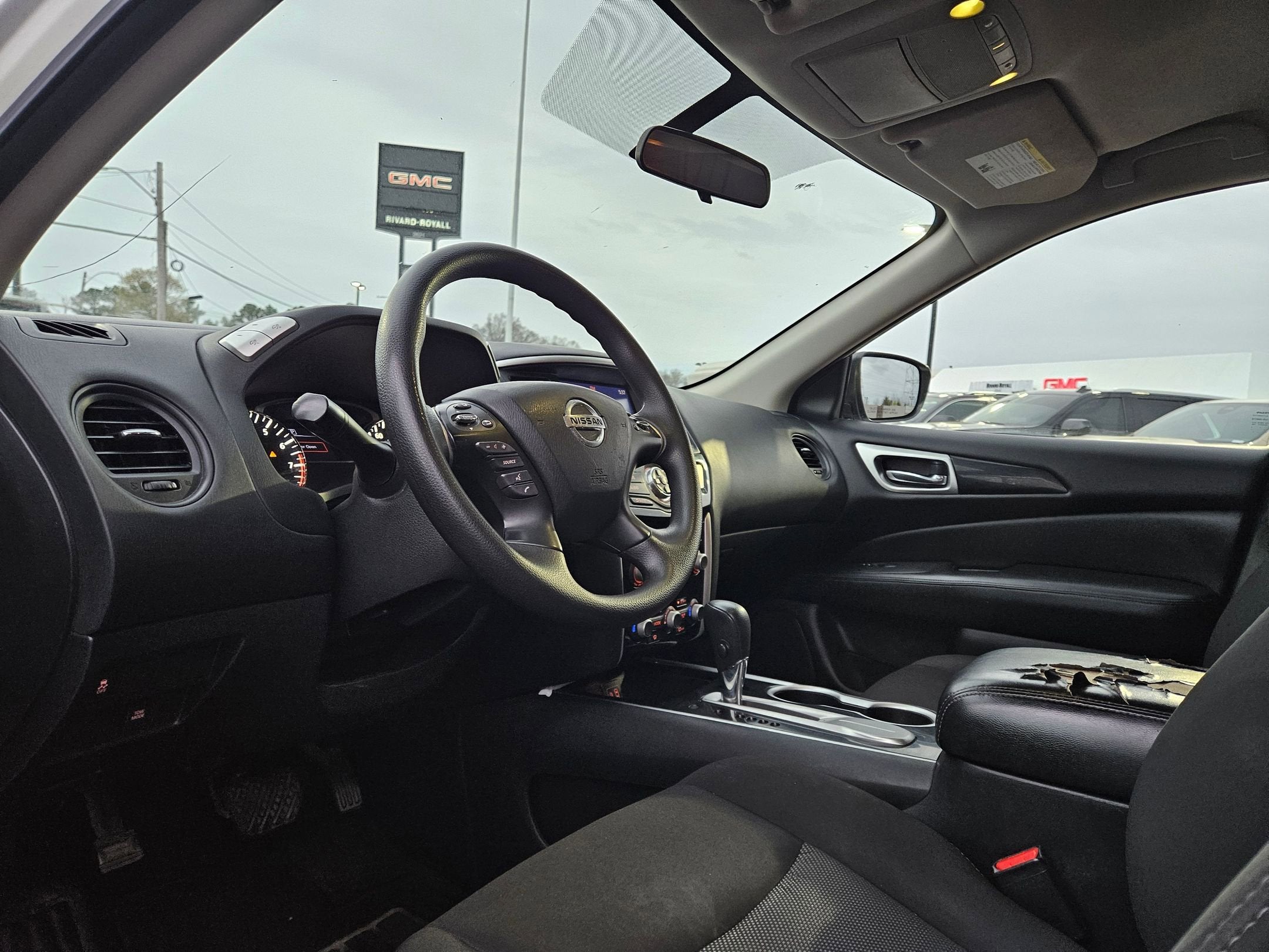 2020 Nissan Pathfinder S 2WD