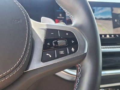 2025 BMW X5 M60i