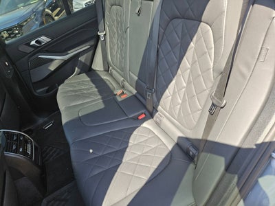2025 BMW X5 M60i
