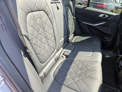 2025 BMW X5 M60i