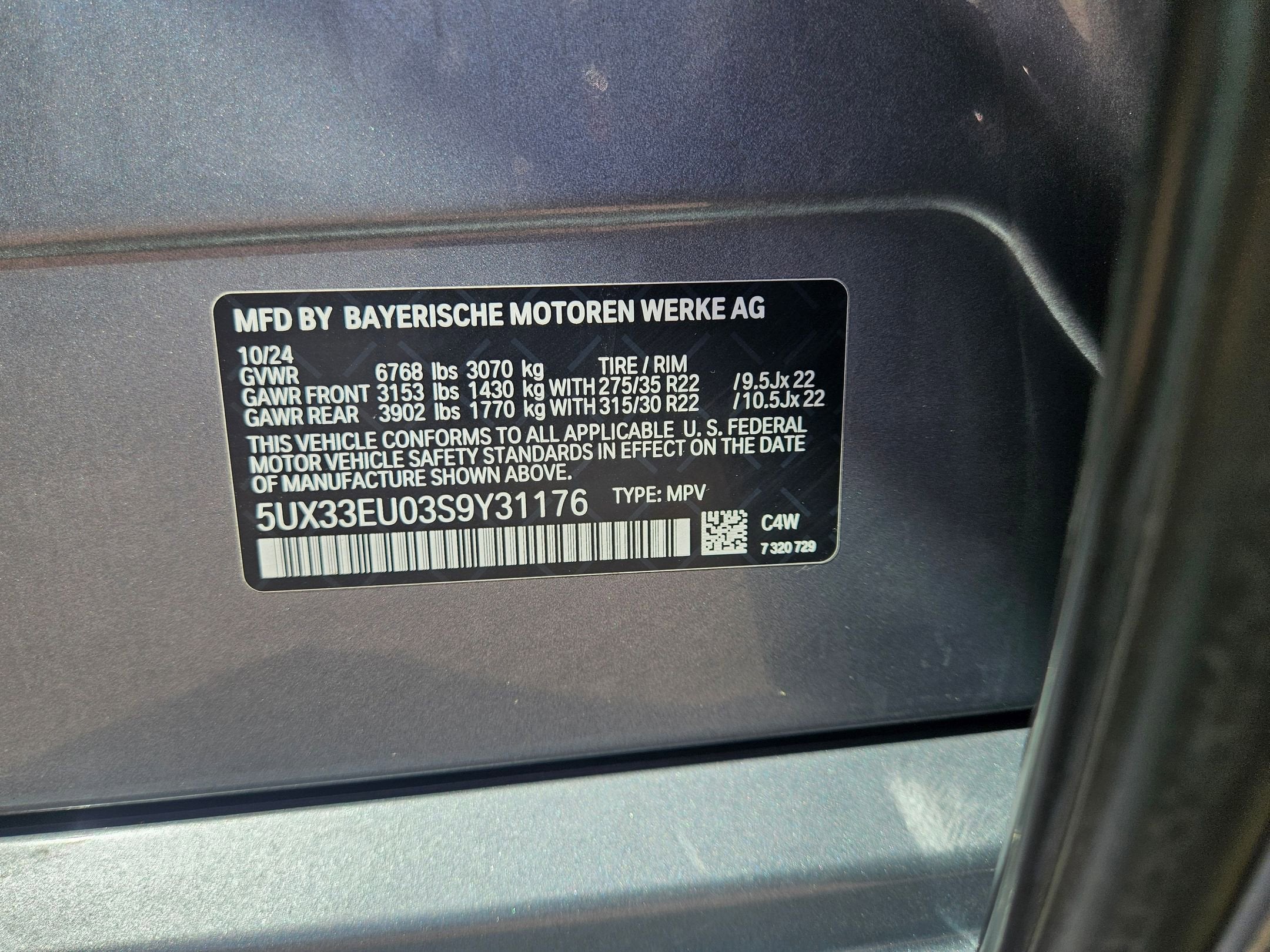 2025 BMW X5 M60i