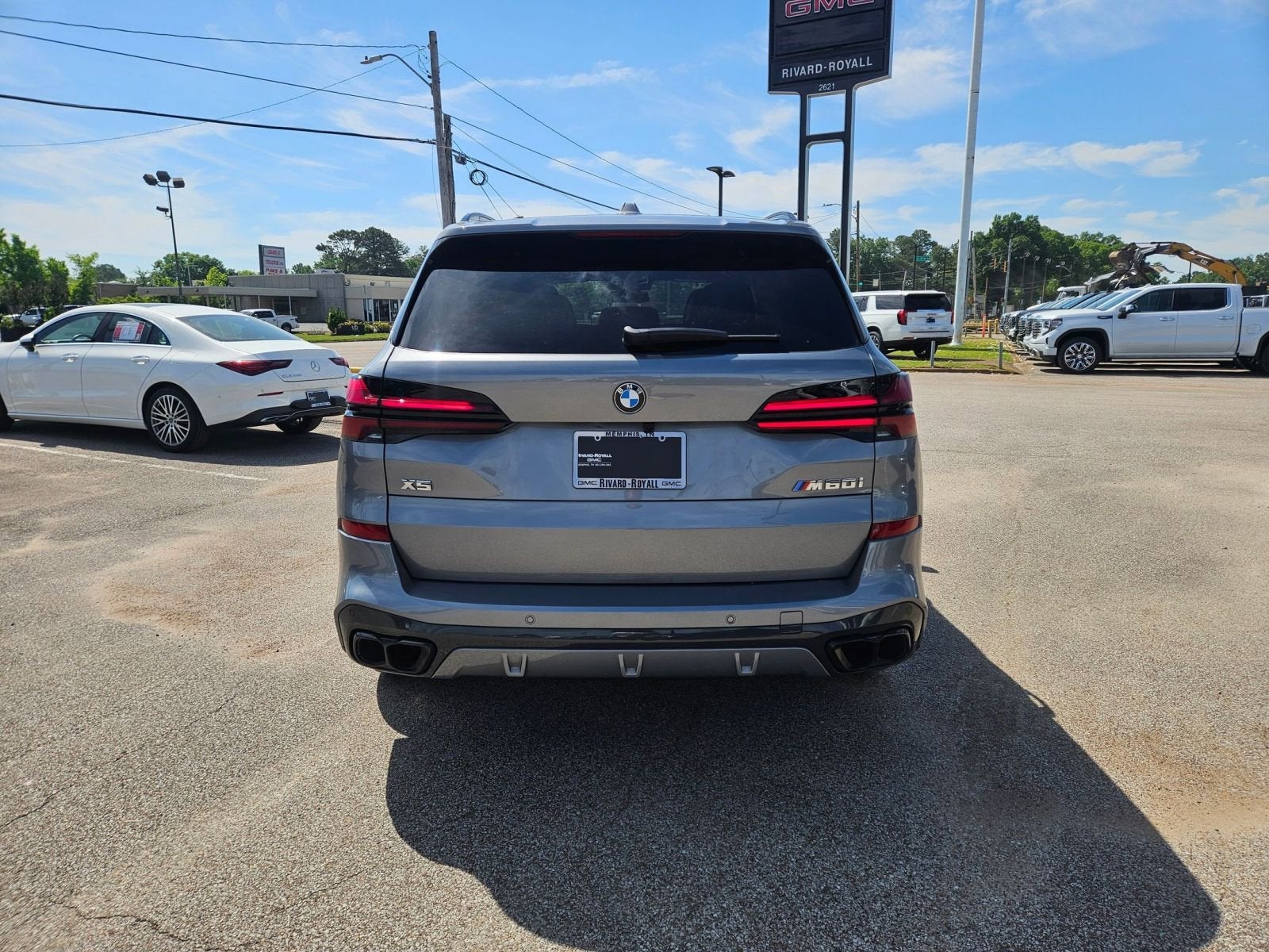 2025 BMW X5 M60i
