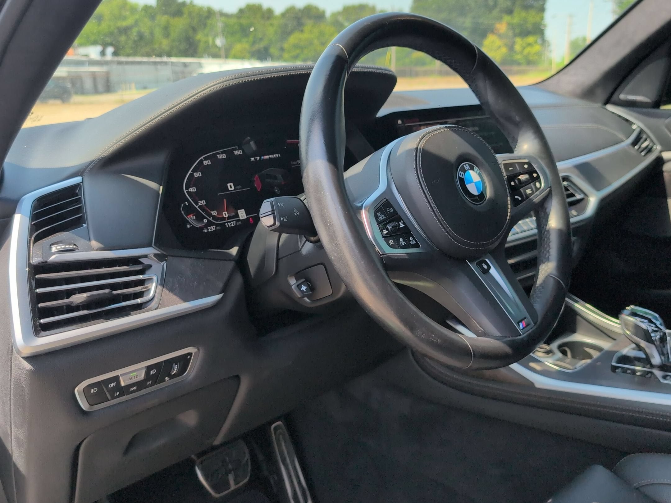 2022 BMW X7 M50i