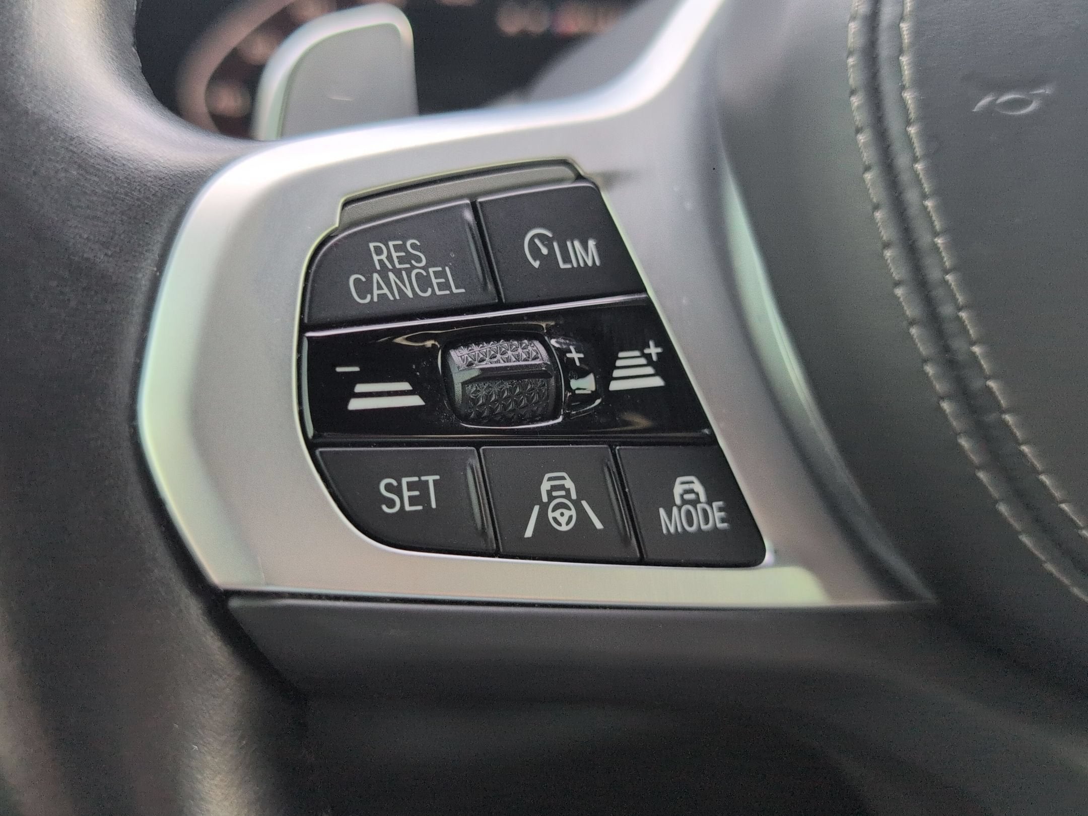 2022 BMW X7 M50i
