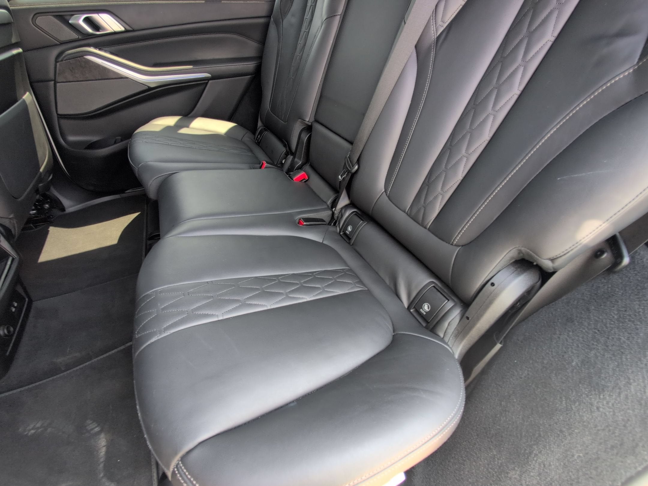 2022 BMW X7 M50i