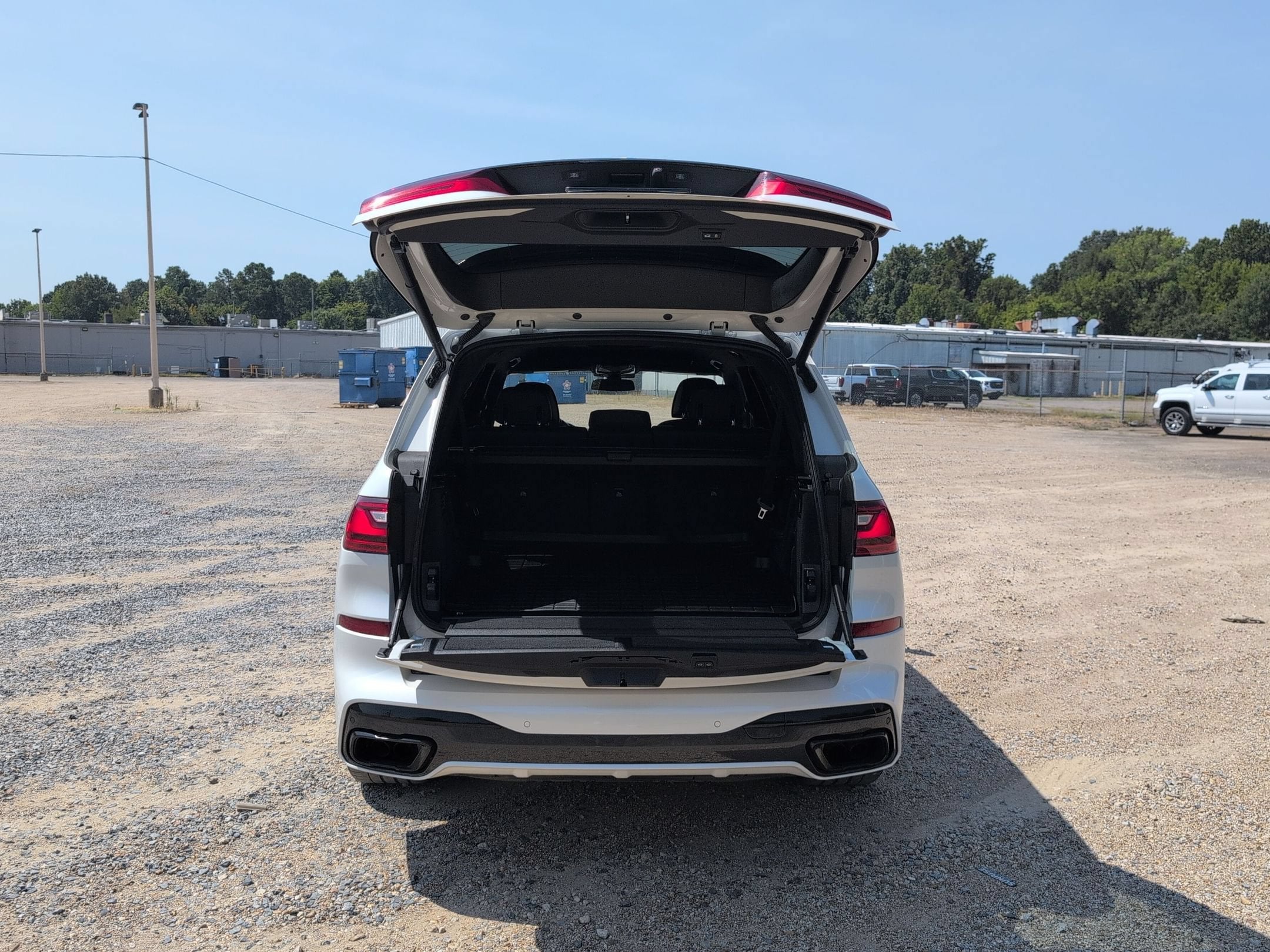 2022 BMW X7 M50i