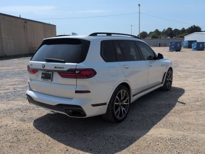 2022 BMW X7 M50i