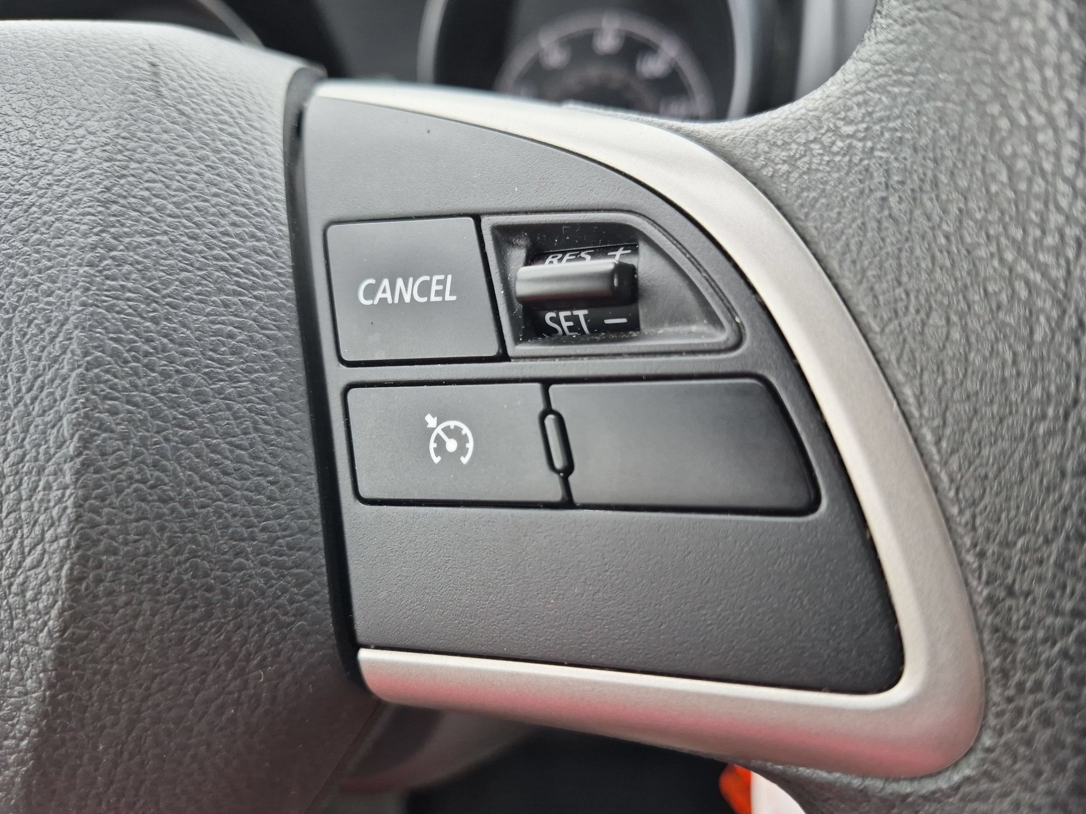 2024 Mitsubishi Outlander Sport S