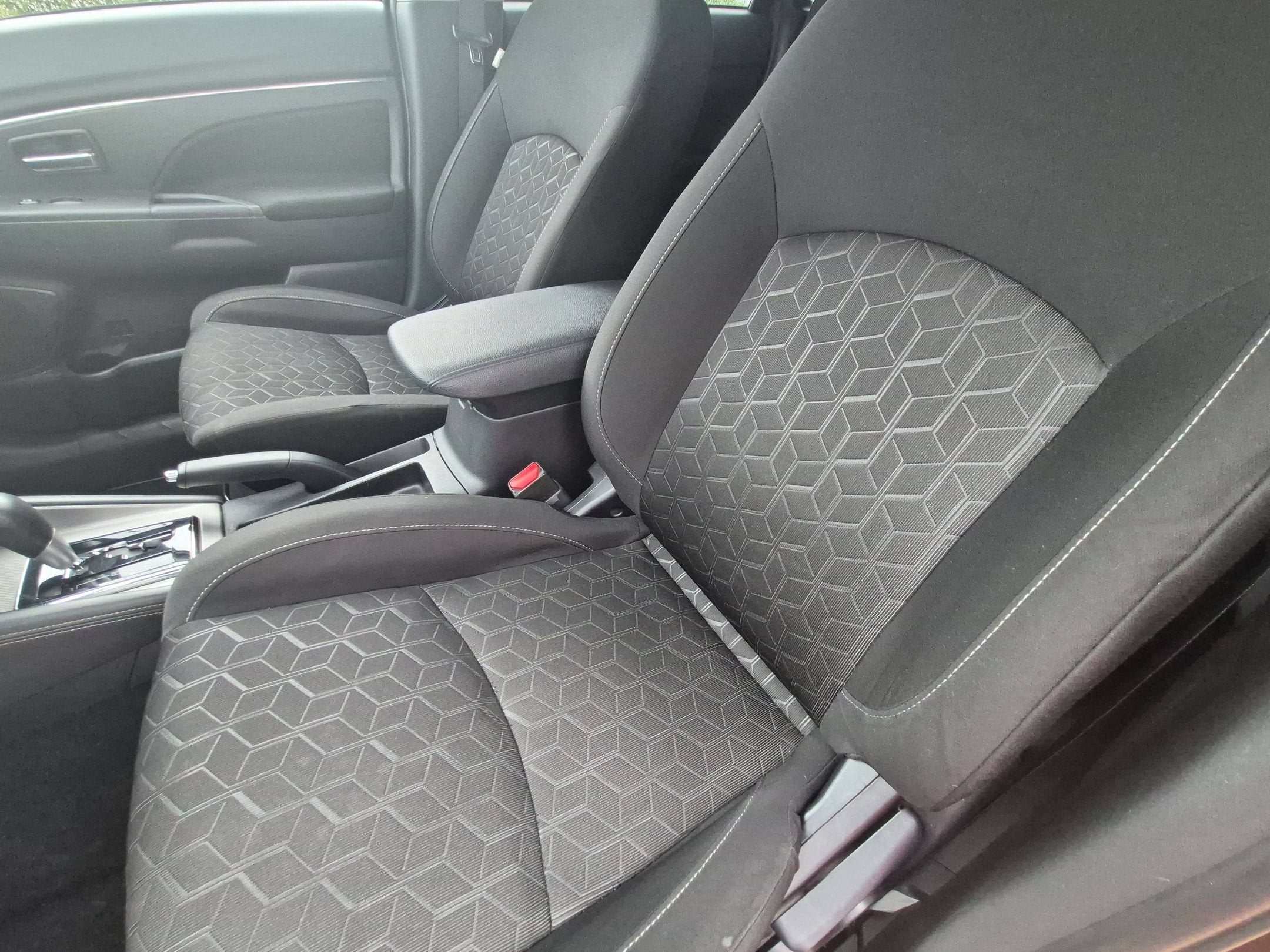 2024 Mitsubishi Outlander Sport S
