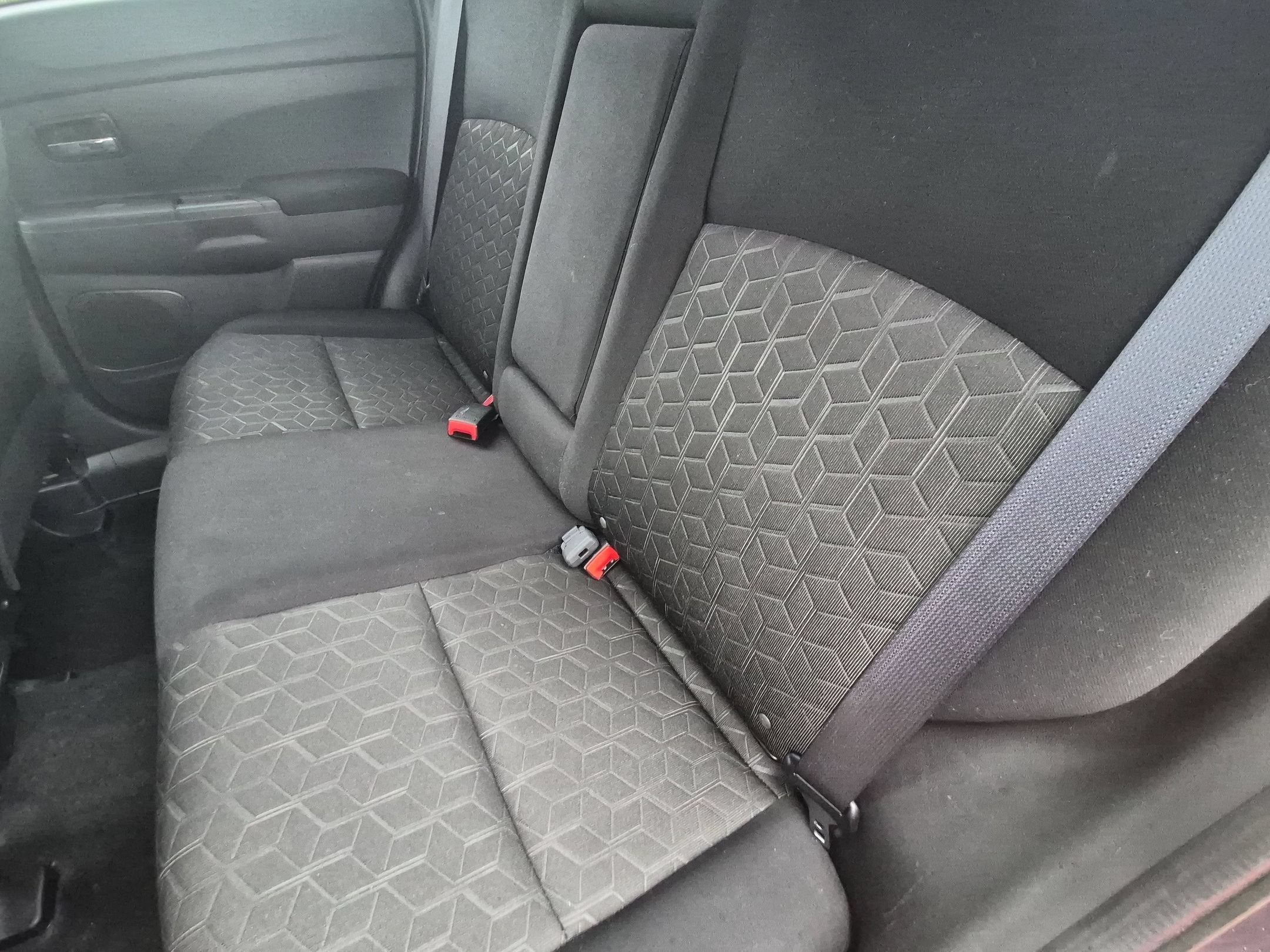 2024 Mitsubishi Outlander Sport S