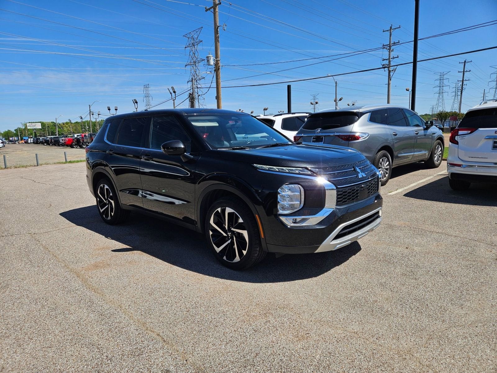 2024 Mitsubishi Outlander SE