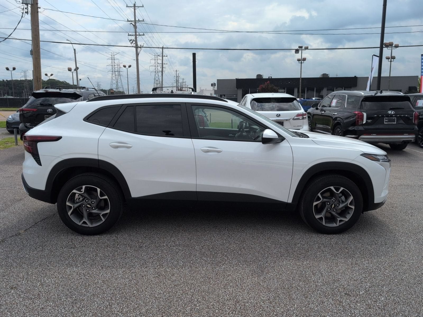 2025 Chevrolet Trax LT