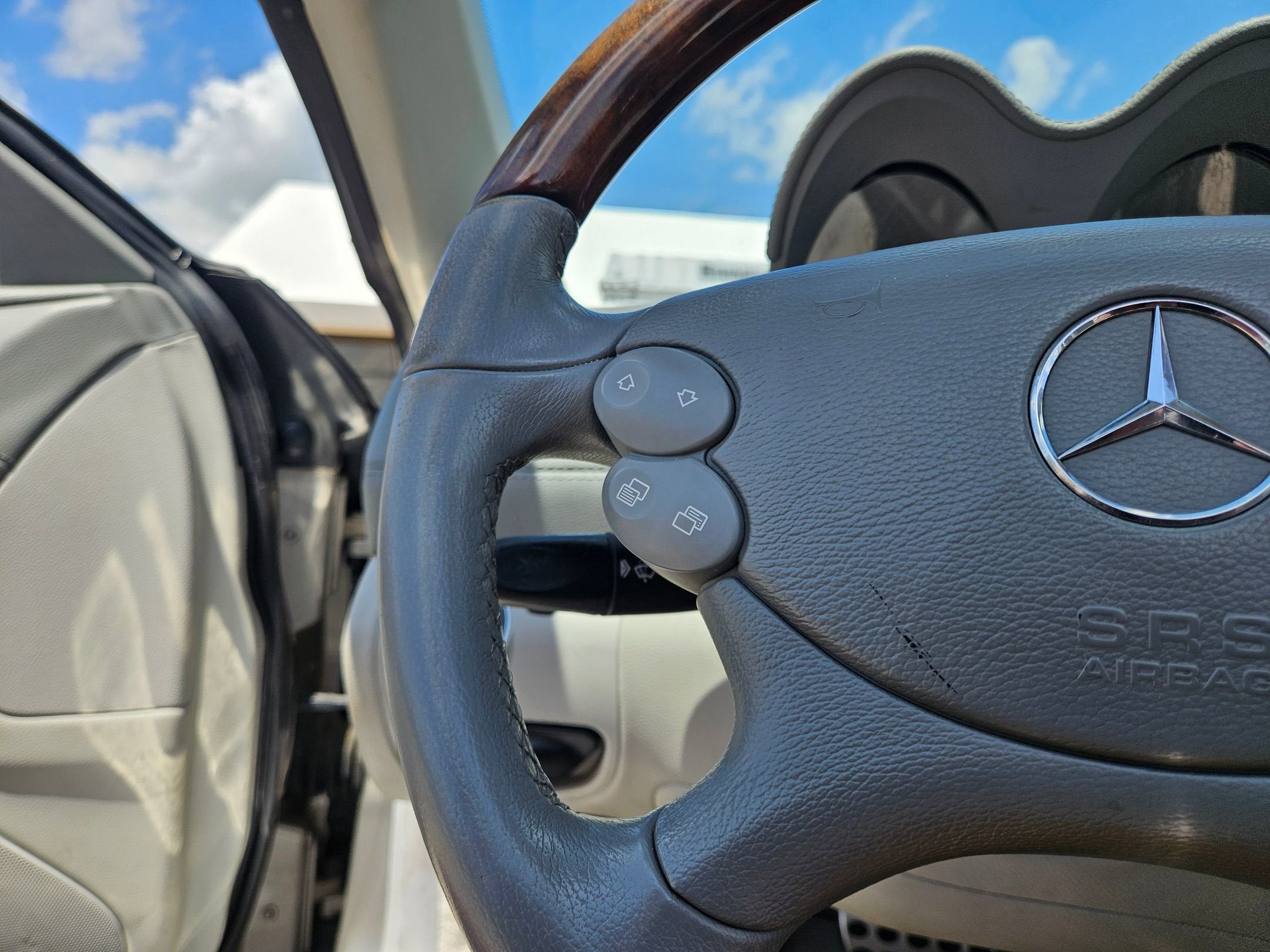 2007 Mercedes-Benz SL-Class 5.5L V8