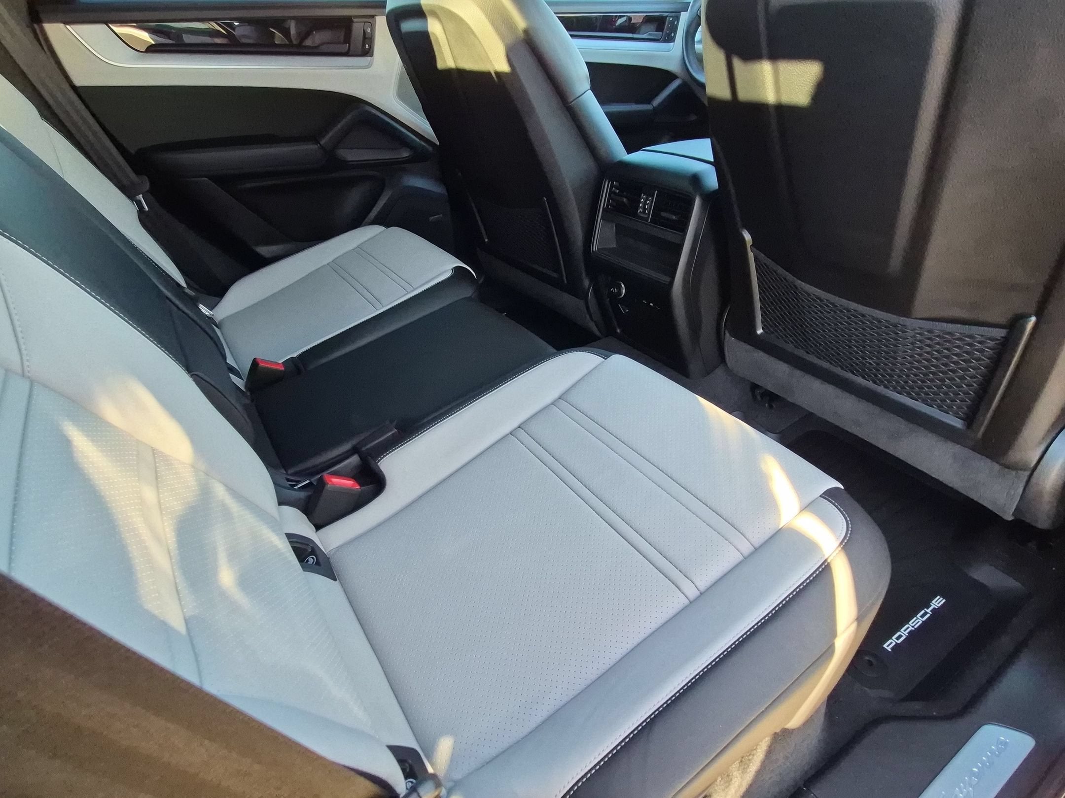 2024 Porsche Cayenne Coupe Coupe AWD