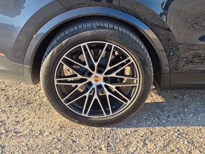 2024 Porsche Cayenne Coupe Coupe AWD