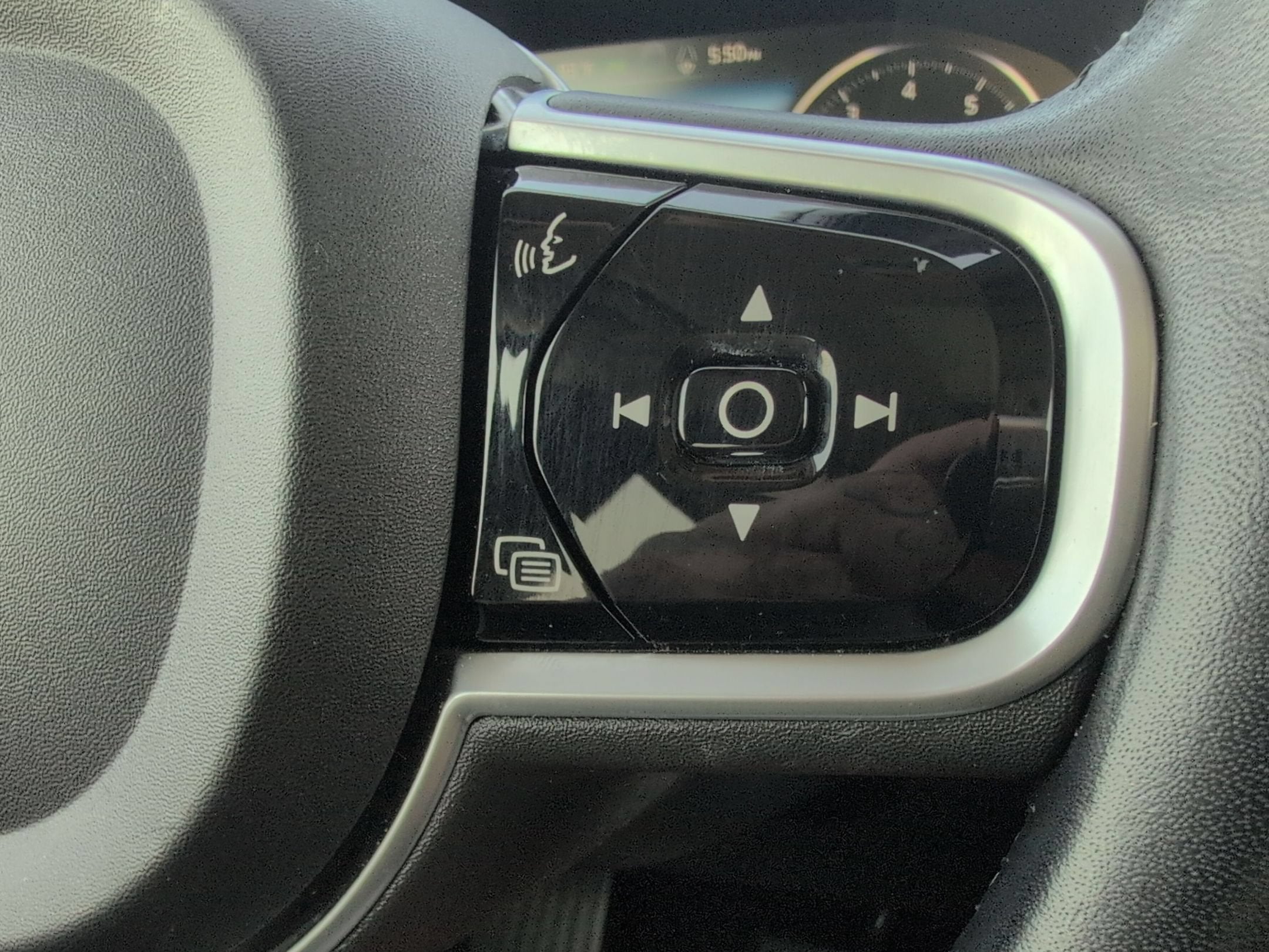 2019 Volvo XC90 Momentum