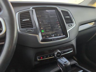 2019 Volvo XC90 Momentum