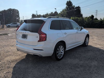 2019 Volvo XC90 Momentum